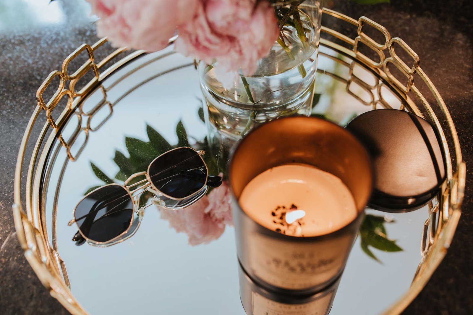 Luxury Candle Gift Set living room — cozy home