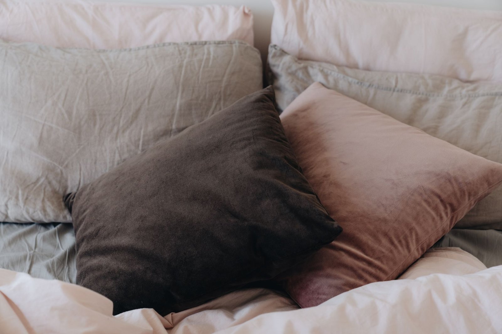 Euro Pillow Cushions bedroom — cozy home